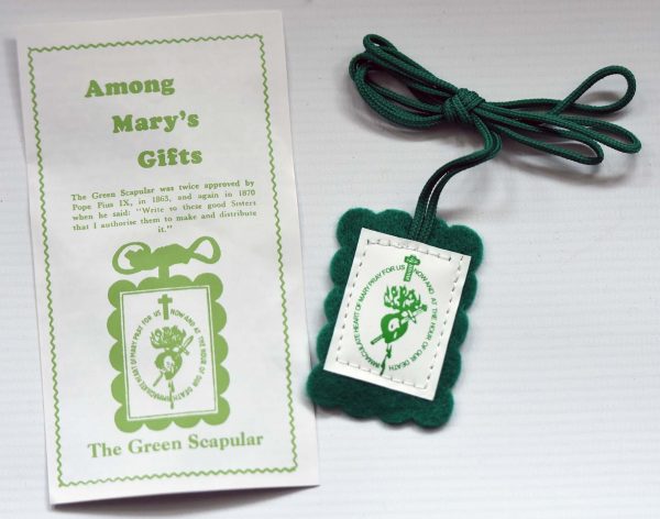 Green Scapular with leaflet-200